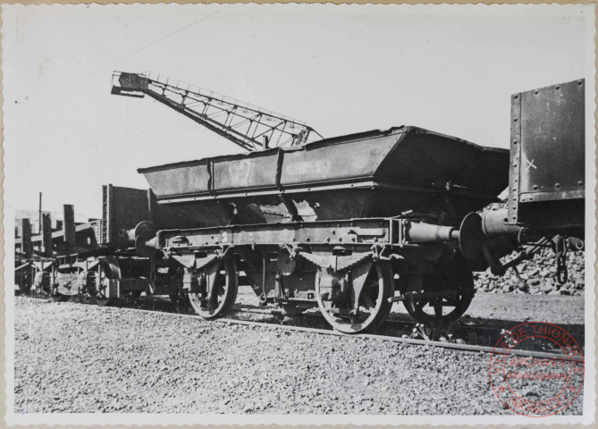 Schibine à minerai. Exemple de tôles corrodées par suite du manque d'entretien.