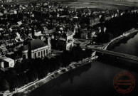 Thionville - Le Pont sur la Moselle et l'Eglise Catholique - Vue aérienne