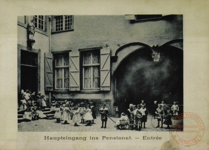 Haupteingang ins Pensionat - Entrée