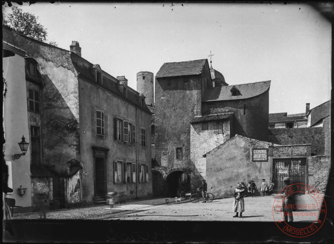 [La tour de l'Horloge à Sierck-les-Bains]