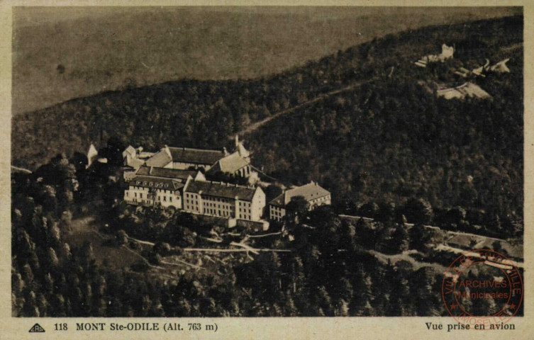 Mont Ste-Odile (Alt. 763 m) : Vue prise en avion