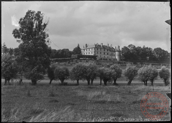 [Le château de Hombourg-Budange]