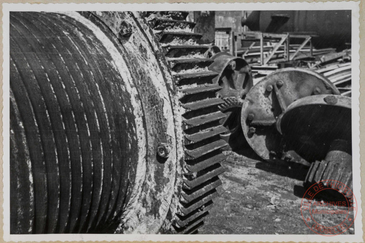 Pont roulant. Exemple d'usure extrême des dents d'un tambour.