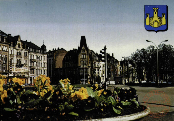 Thionville - Place du Luxembourg et Square du XI Novembre