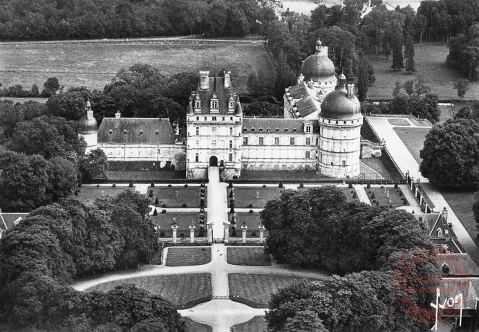 En avion au-dessus des Châteaux de le Loire - Valençay (Indre)