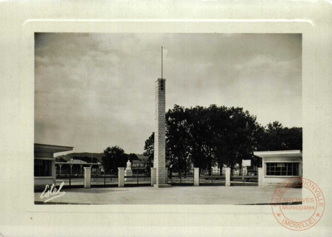 Thionville - L'Entrée du Stade