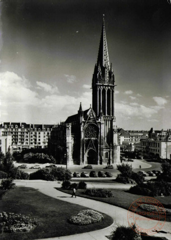 CAEN- En regards des jardins du Château, l'Eglise St-Pierre ( XIIIe -XIVe et XVe siècles)