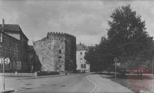 [La Tour aux Puces et le quai Marchal]