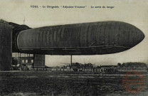 Toul - Le Dirigeable 'Adjudant Vincenot' - La sortie du hangar