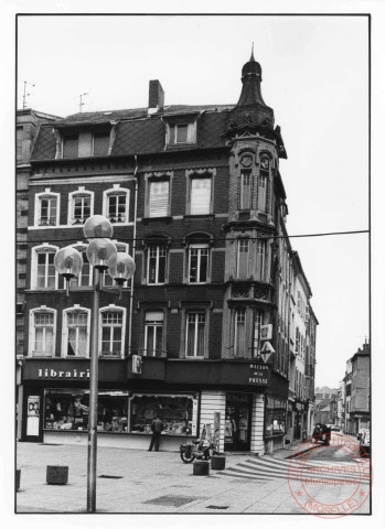 Thionville - Angle de la place au Bois et de la rue de Jemmapes