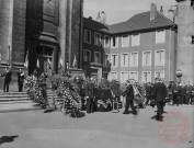 [Cortège pour les obsèques du Dr Léon Schmitt, adjoint au maire et conseiller général, le 20 juin 1960]