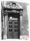 Cour du Château, cour intérieure et porte sculptée du tribunal - Thionville