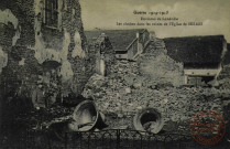 Guerre 1914-1915 - Environs de Lunéville - Les cloches dans les ruines de l'Eglise de SERRES.