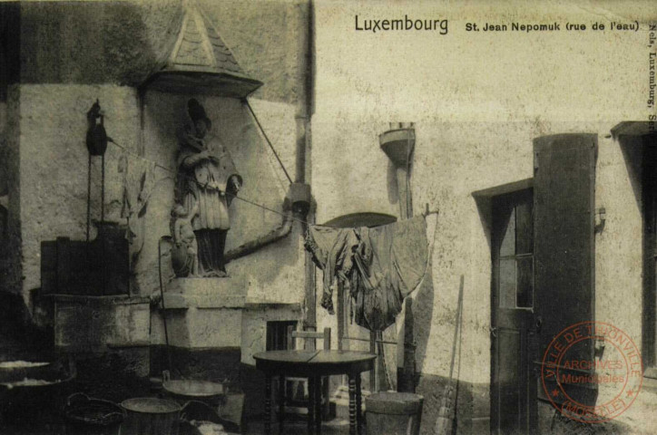 Luxembourg. St. Jean Nepomuk (rue de l'eau)