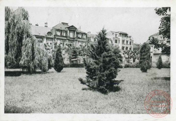 L'avenue Général de Gaulle vue depuis le parc Napoléon