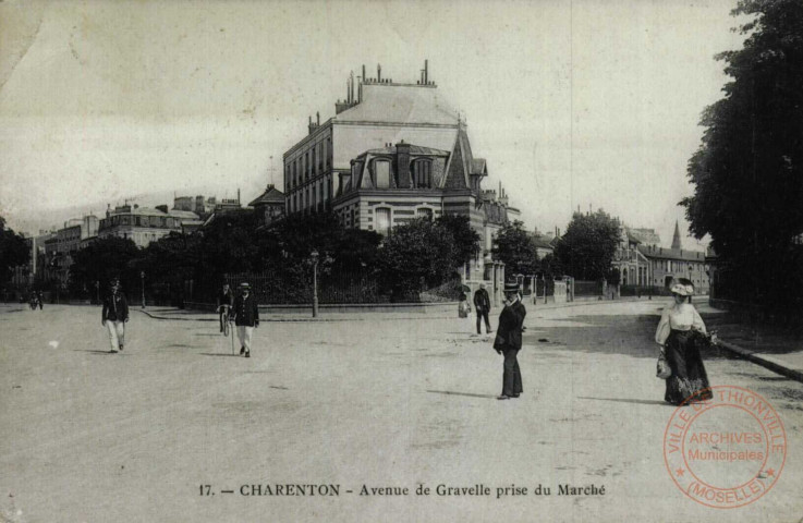 CHARENTON - Avenue de Gravelle prise du Marché