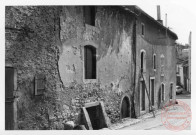 Rue du Fort à Rodemack, en contrebas la rue du Général Simmer. Ensemble XVIe