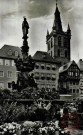 Trier.Petrus-Marktbrunnen und St.Gangolph