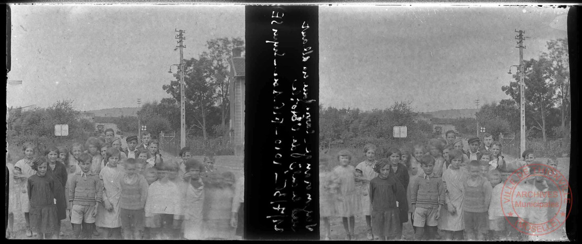 Veymerange le 21/07/1936 - Les enfants du village