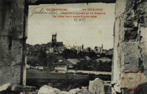 La Guerre 1914-1915. GERBEVILLER bombardé et incendié par les Allemands. Des ruines vues à travers d'autres ruines.