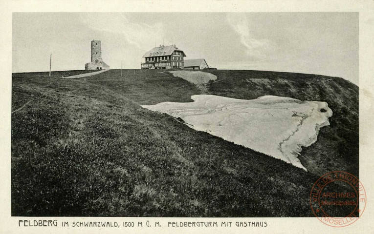 Felderg im Schwarzwald, 1500m. ü.M. Feldbergturm mit Gasthaus.