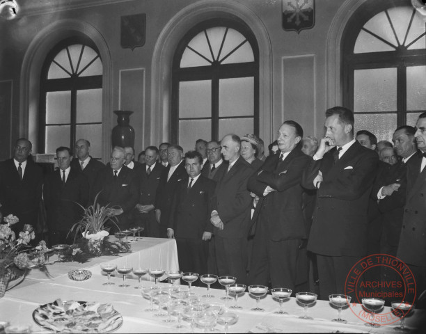 [Légion d'Honneur au Beffroi en mai 1961]