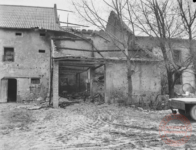 [Vue d'une ruine]