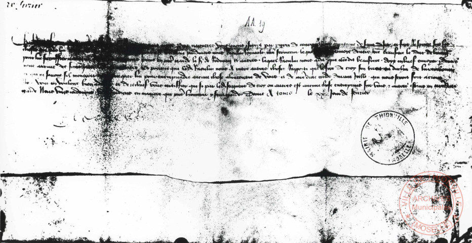 [Tours, le 20 février 1460 . Lettre close de Charles VII, roi de France, adressée à nos chers et grands amis les habitants de la ville de Thionville, afin de les avertir qu'il leur assure toujours sa protection contre une attaque possible de la part du sire de Croy]