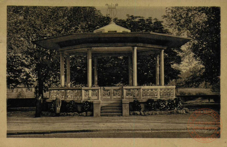 Thionville (Moselle) - Le kiosque à musique