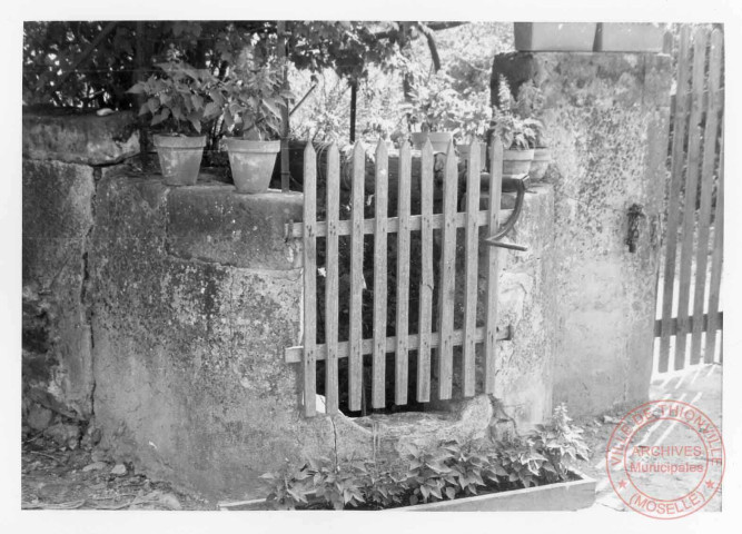 Puits situé à Basse-Rentgen. Lieu exact non déterminé