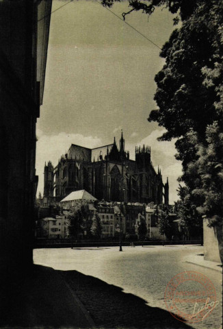 Metz : La Cathédrale et le quai Félix-Maréchal