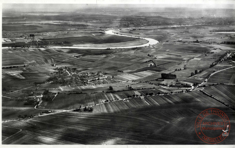 [Vue aérienne, le pays de Cattenom]