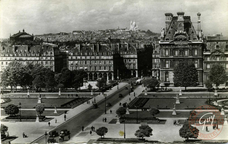 Paris - Vue aérienne - Basilique du Sacré Coeur de Montmartre - Place du Tertre à droite la Rue Lamarck -