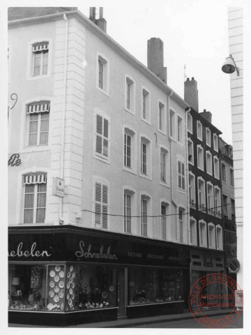 16 place du Marché, angle avec la rue des Deux Places - Thionville