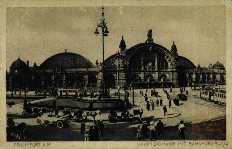 Frankfurt a.M.Hauptbahnof mit Bahnhofsplatz