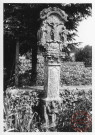 Calvaire de 1731 dédié à Saint-Augustin à Boust (R.D. à gauche vers Breistroff-la-Grande)