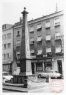 Place Claude Arnoult - Thionville - Au centre l'Autel de la Patrie - Thionville