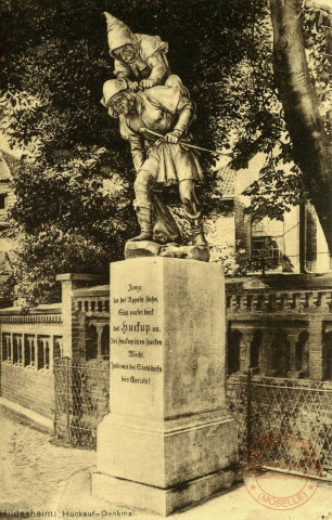 Hildesheim. Huckauf-Denkmal.