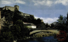 LOURDES - Le Château fort , le Pont Saint-Michel et le Gave