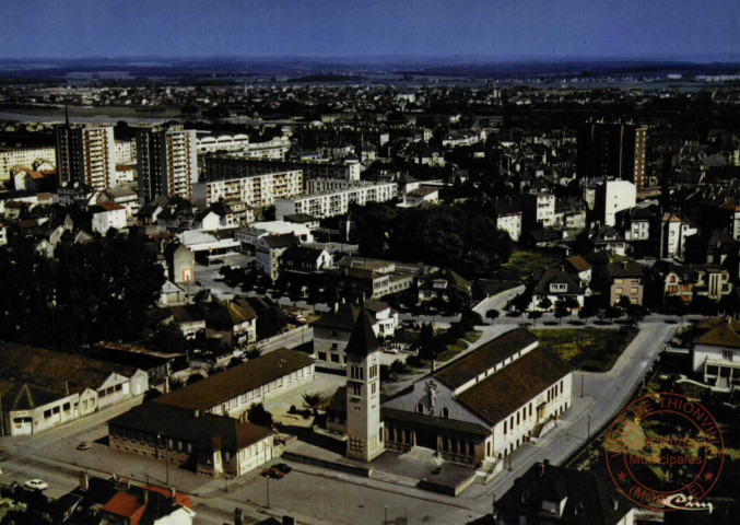 Thionville (Moselle) - Eglise Notre-Dame et vue sur les Basses-Terres