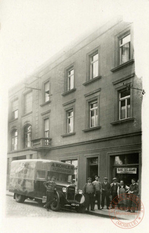 [camion et personnel de l'entreprise de déménagement A. KOHLER]