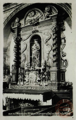 Saint Véran Hautes-Alpes. Intérieur de l'église. Autel de la Vierge.