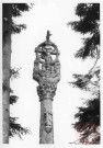 Bildstock de Bohler, route d'Usselkirch à Breistroff-la-Grande. Croix monumentale de 5m de hauteur datée 1715