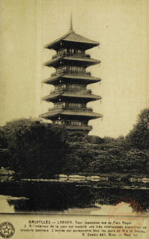 Bruxelles -Laeken.Tour Japonaise vue du Parc Royal.