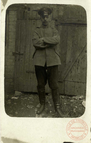 [Diedenhofen - Portrait d'un soldat allemand de la 2e compagnie du 3e Landst. Inf. Ers. Batl.]