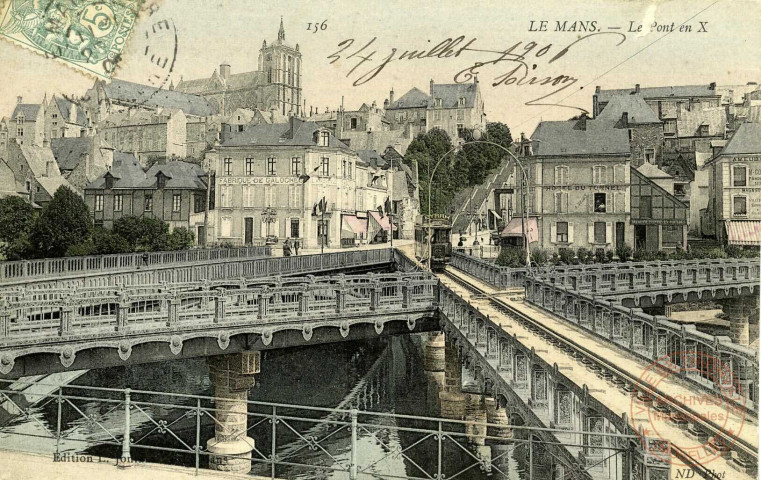 Le Mans. Le Pont en X.