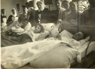 [Photographie de soldats allemands à l'hôpital de Darmstadt en 1915]