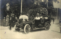 [Photographie du corso fleuri de Thionville dans les années 1900]