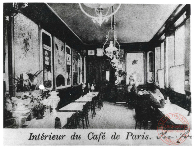 Le Café de Paris, M. Domange, à l'angle de la rue Neuve et de la rue de Paris en 1908.