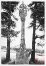 Bildstock de Bohler, route d'Usselkirch à Breistroff-la-Grande. Croix monumentale de 5m de hauteur datée 1715